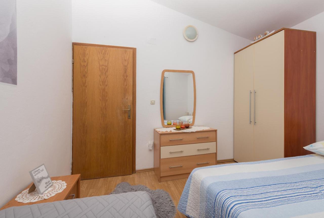 Apartments Dalmato Макарска Екстериор снимка