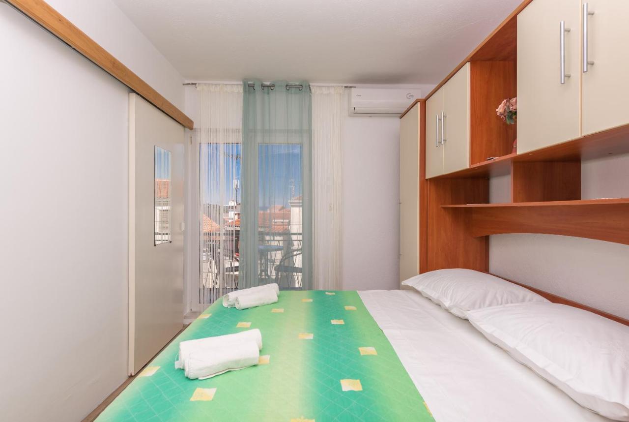 Apartments Dalmato Макарска Екстериор снимка