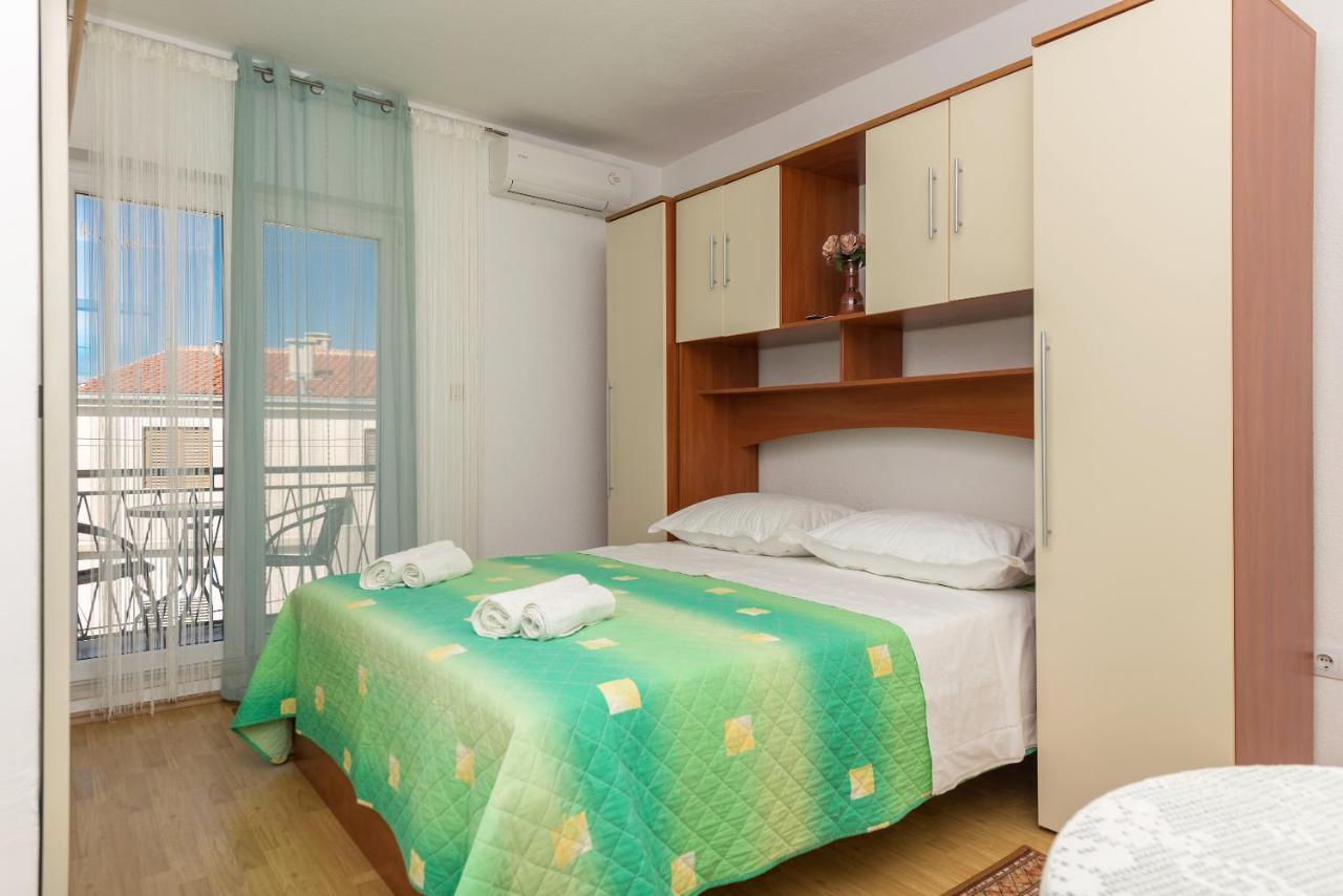 Apartments Dalmato Макарска Екстериор снимка