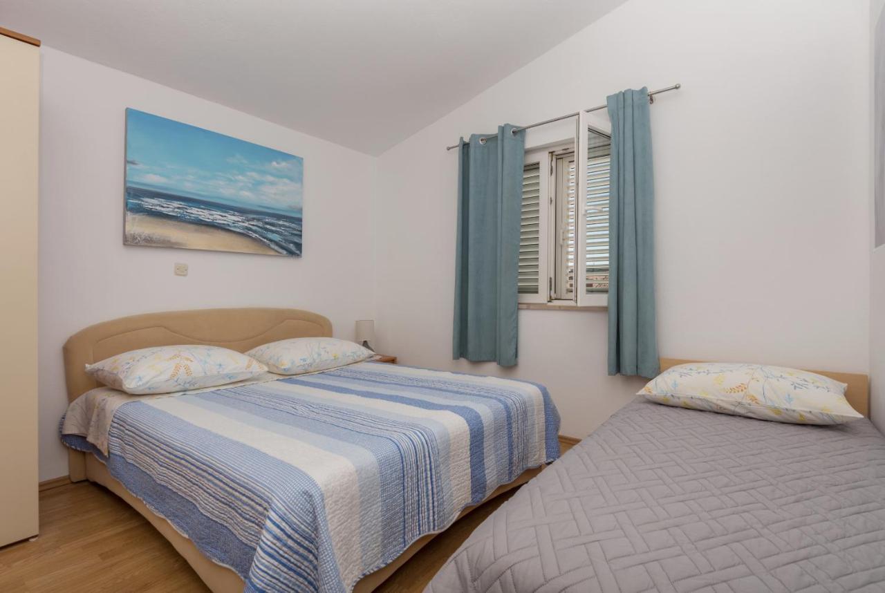 Apartments Dalmato Макарска Екстериор снимка