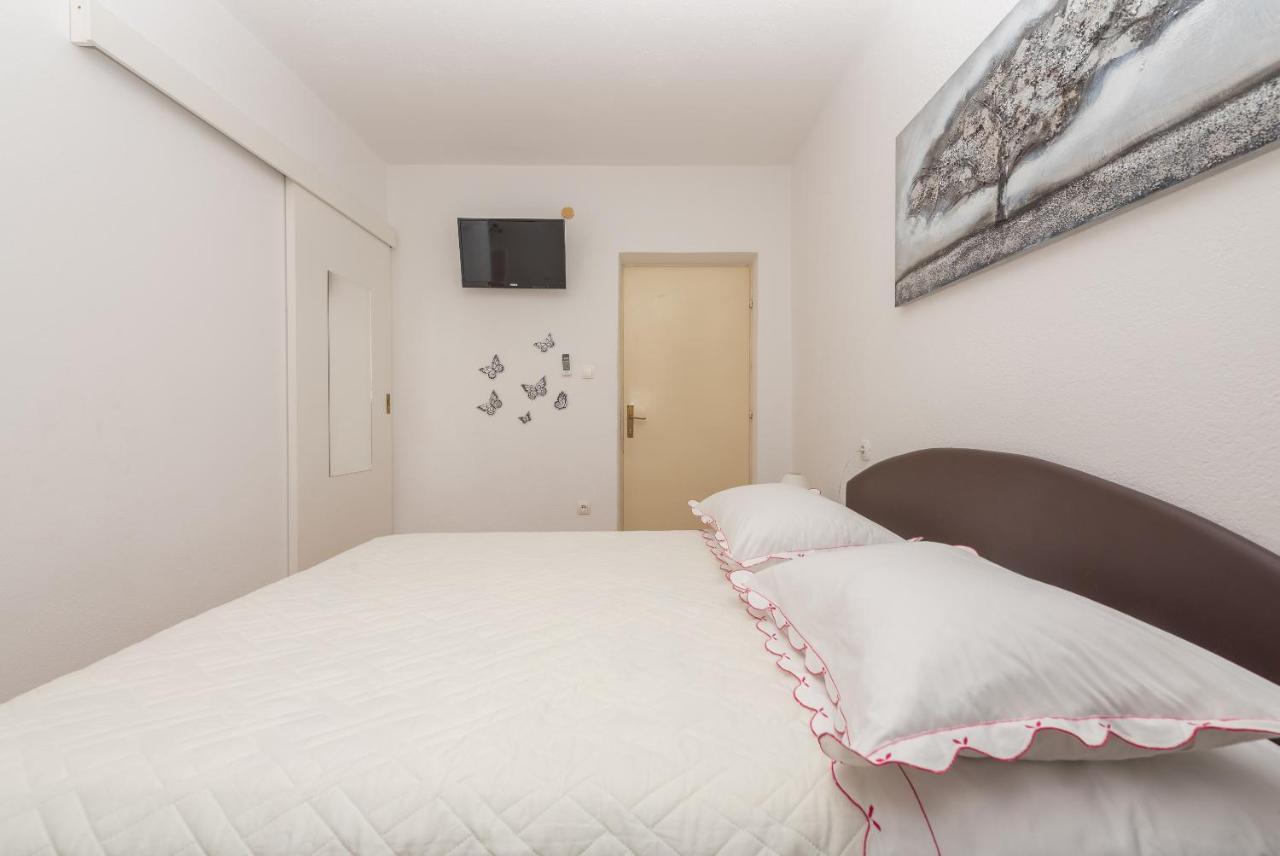 Apartments Dalmato Макарска Екстериор снимка