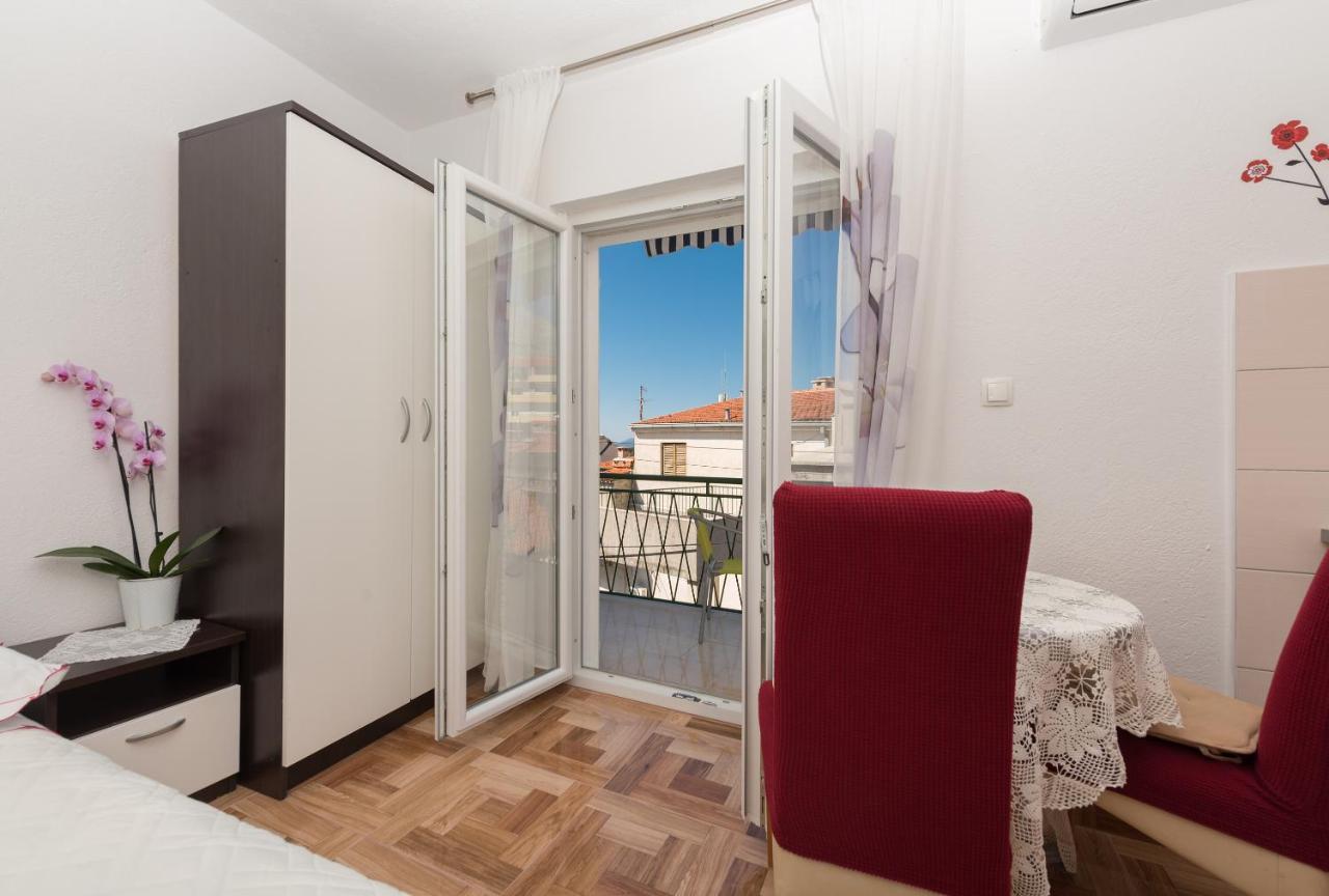 Apartments Dalmato Макарска Екстериор снимка